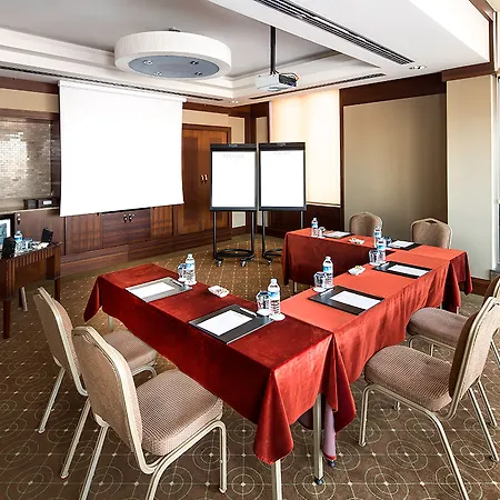 Titanic Taksim Hotel 4*