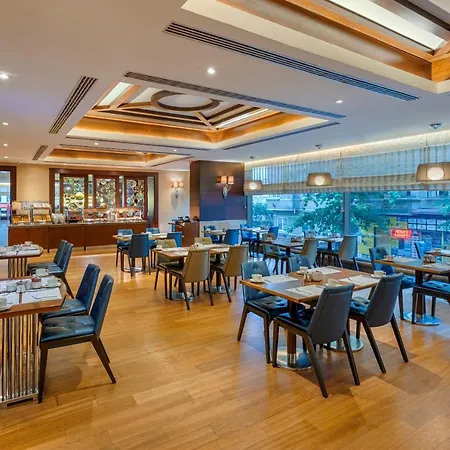 Titanic Taksim Hotel