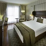 Titanic Taksim Hotell