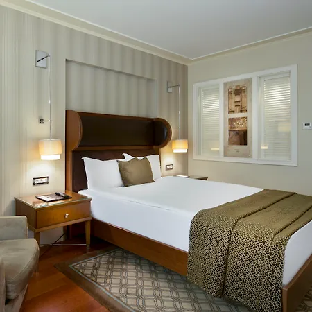 Titanic Taksim Hotel