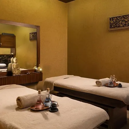 Titanic Taksim Hotel