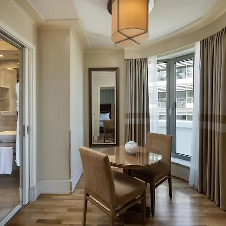 Hotel Titanic Taksim