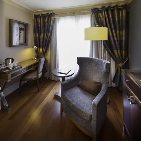 Hotel Titanic Taksim 4*