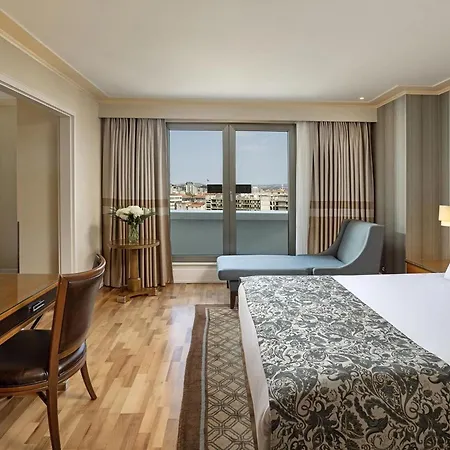Titanic Taksim 4*