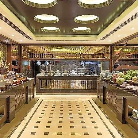 Titanic Taksim Hotell 4*