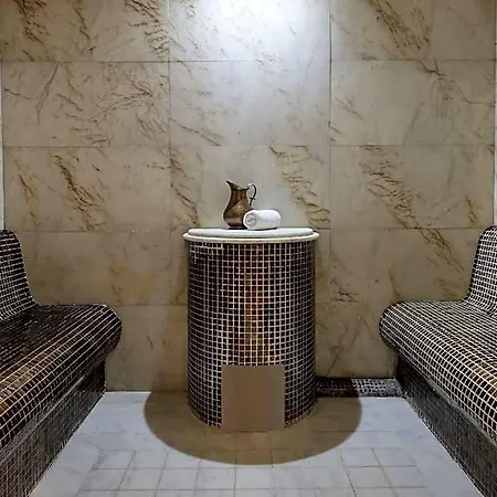 Hotell Titanic Taksim 4*