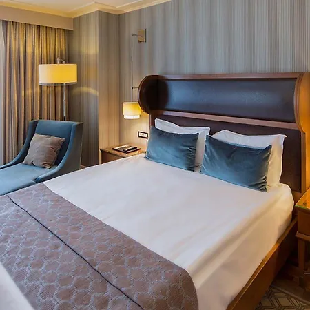 Titanic Taksim Hotel 4*