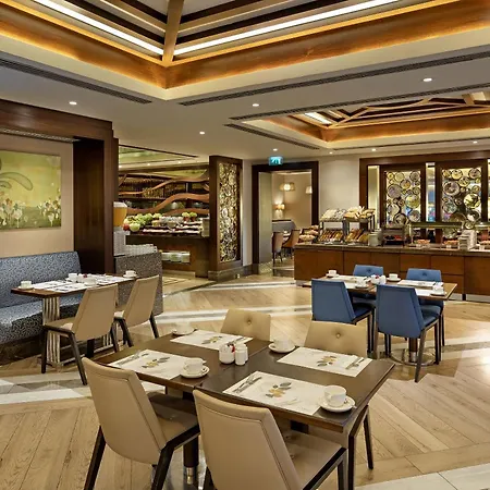 타이타닉 시티 탁심 4*