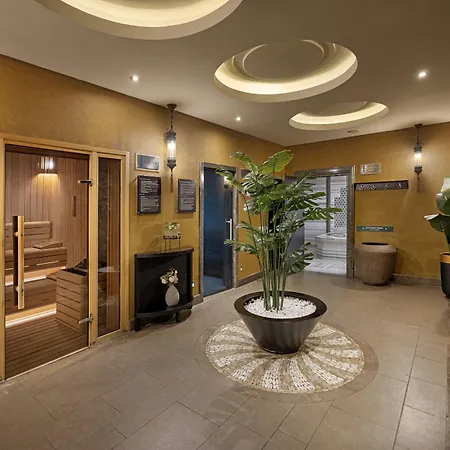 타이타닉 시티 탁심 4*