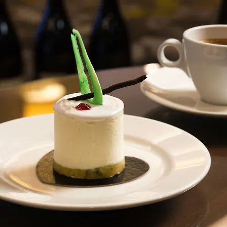 호텔 타이타닉 시티 탁심 4*