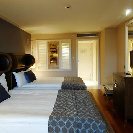 Titanic Taksim Hotel 4*