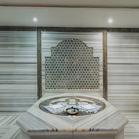 Titanic Taksim Hotel 4*