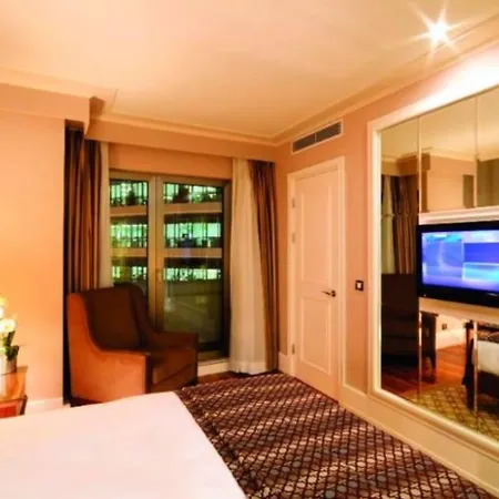 Titanic Taksim Hotel